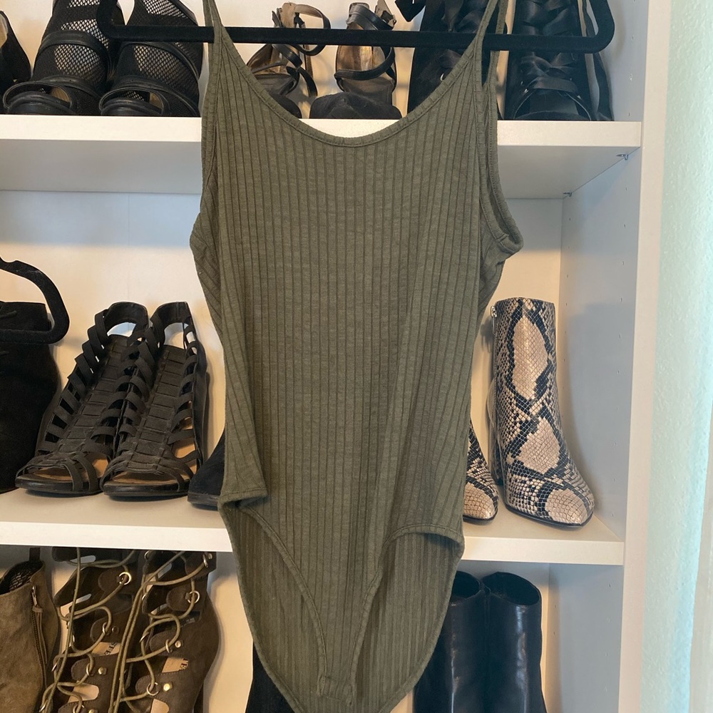 NWOT fashion nova bodysuit